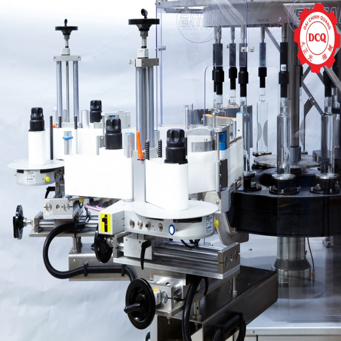 Decal Labeling Machine