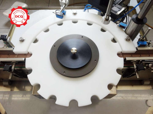 全自動鎖蓋機 / 旋蓋機 (Capping Series)